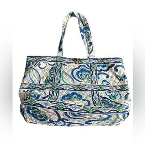 Vera Bradley Tic Tac Tote Retired Mediterranean White Excellent Condition